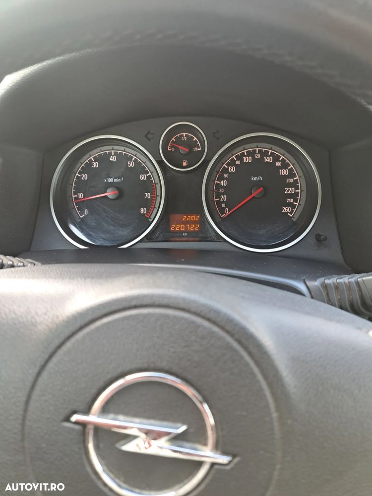 Opel Astra - 1