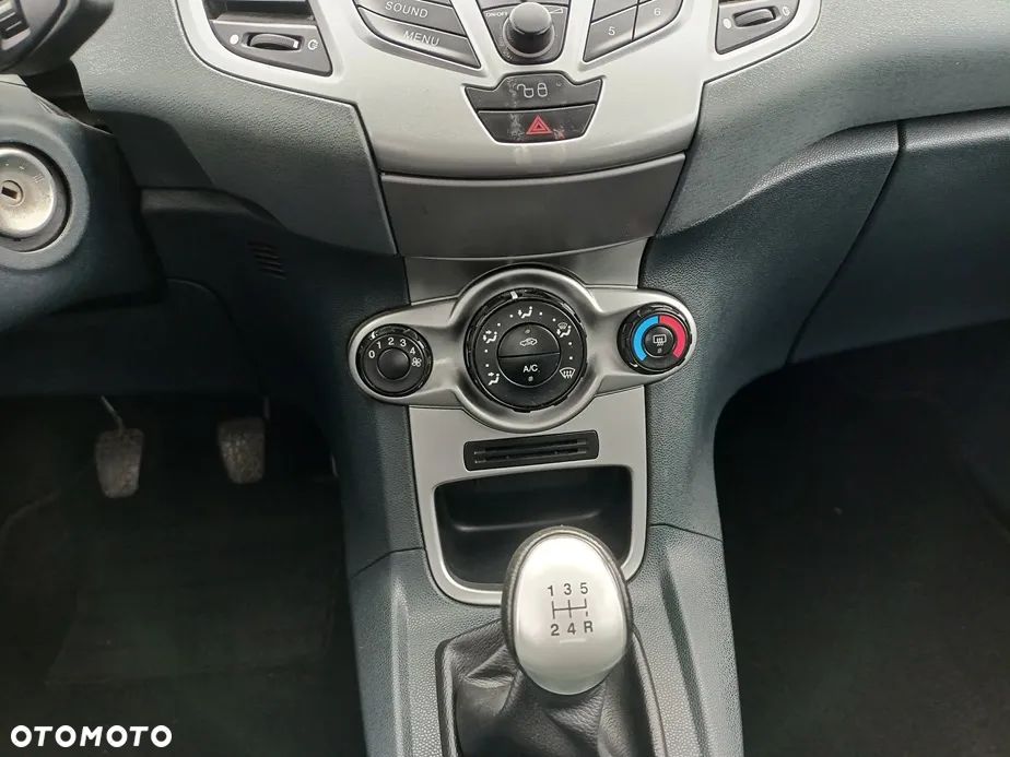 Ford Fiesta - 16