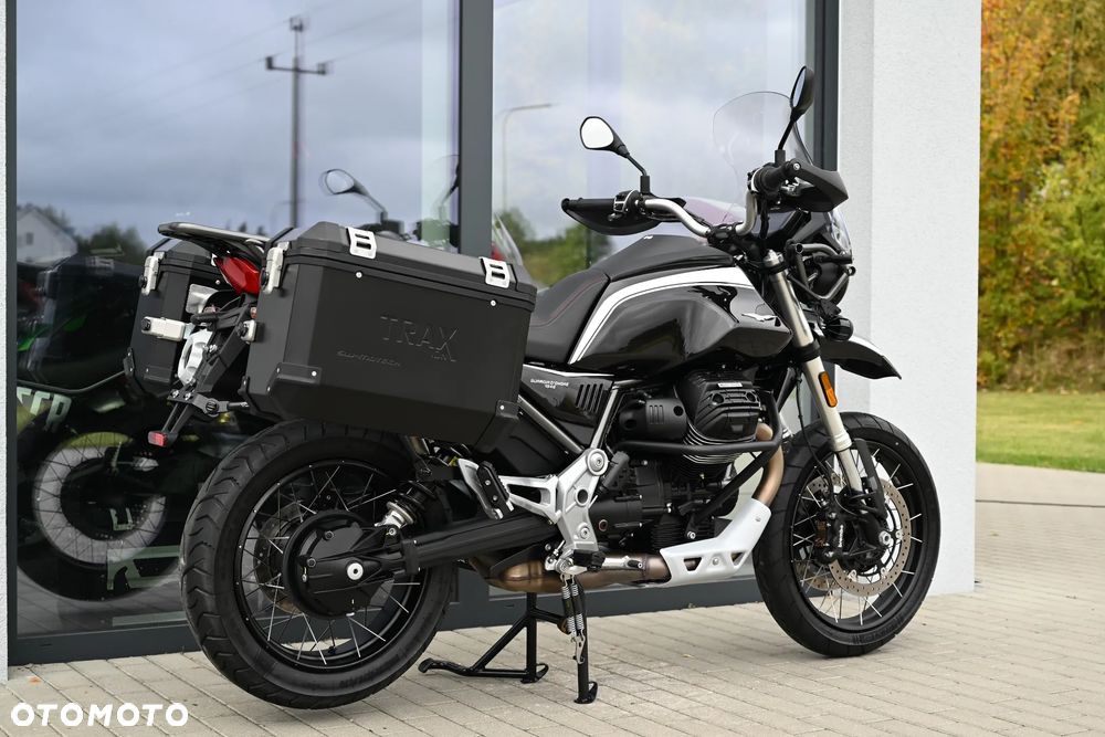 Moto Guzzi V85 - 40