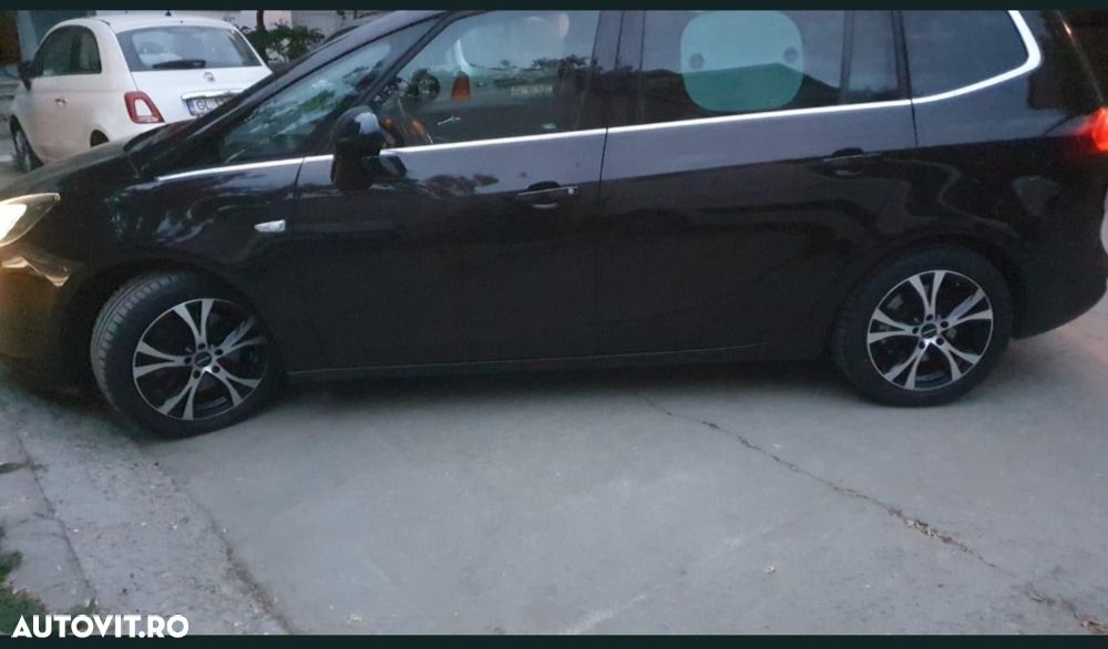 Opel Zafira - 4