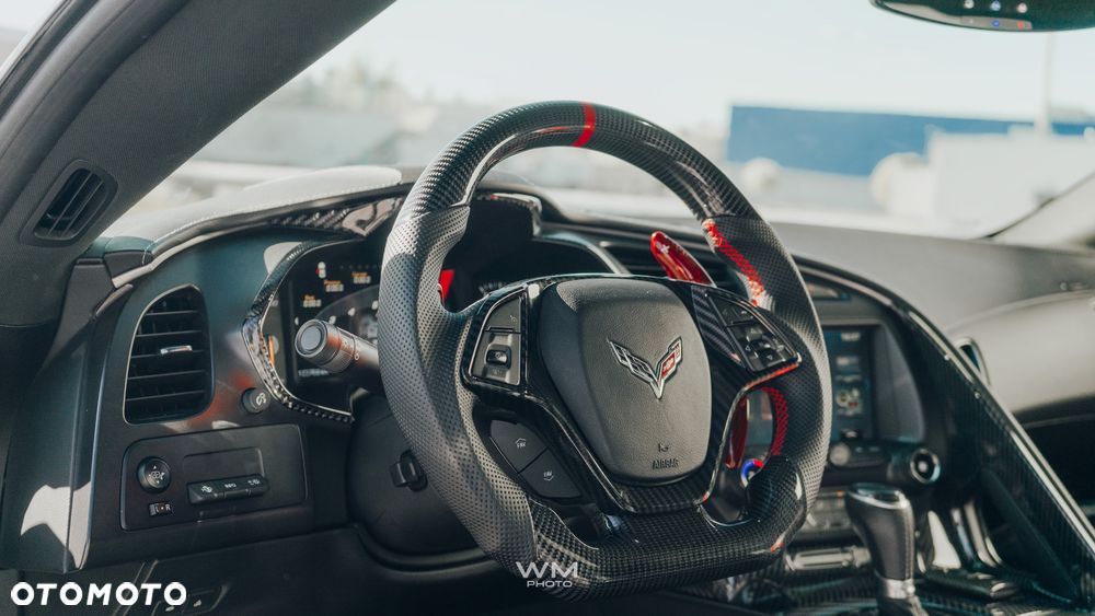 Chevrolet Corvette - 19