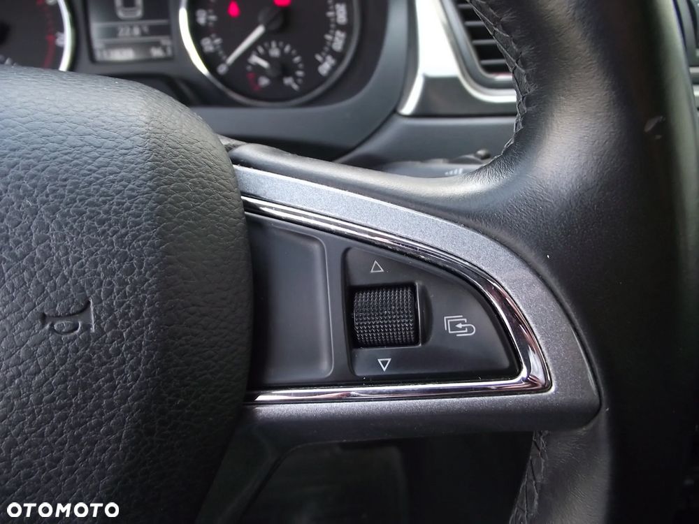 Skoda RAPID 1.2 TSI Ambition - 24