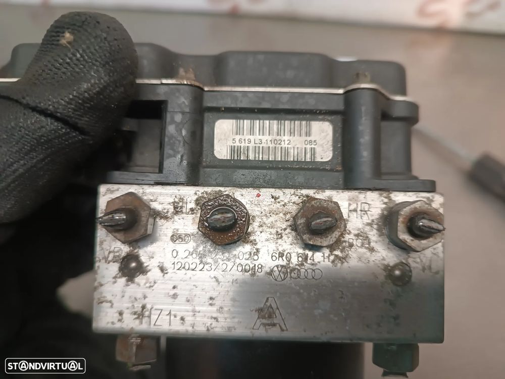 ABS SKODA FABIA II // VOLKSWAGEN POLO REF: 0265237025 6R0614117K 0265800870 6R0907379S - 2