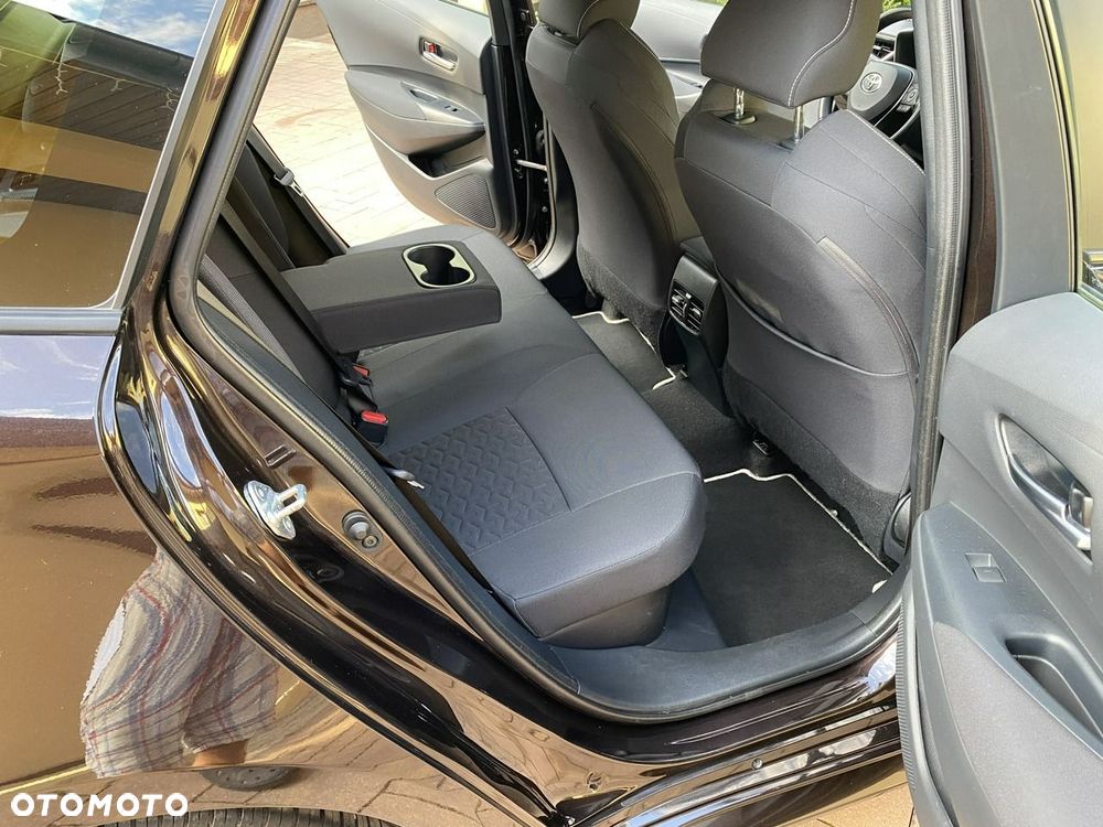 Toyota Corolla 1.8 Hybrid Comfort - 30