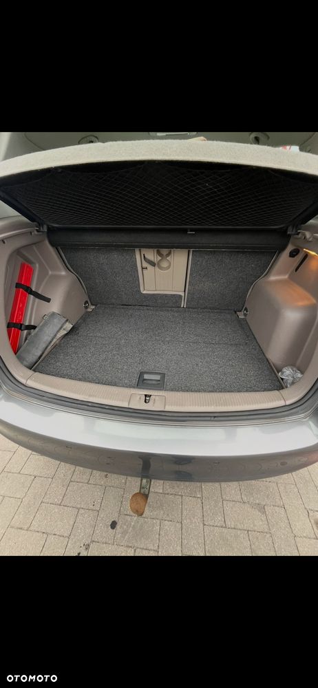 Volkswagen Golf Plus 2.0 TDI Comfortline - 10