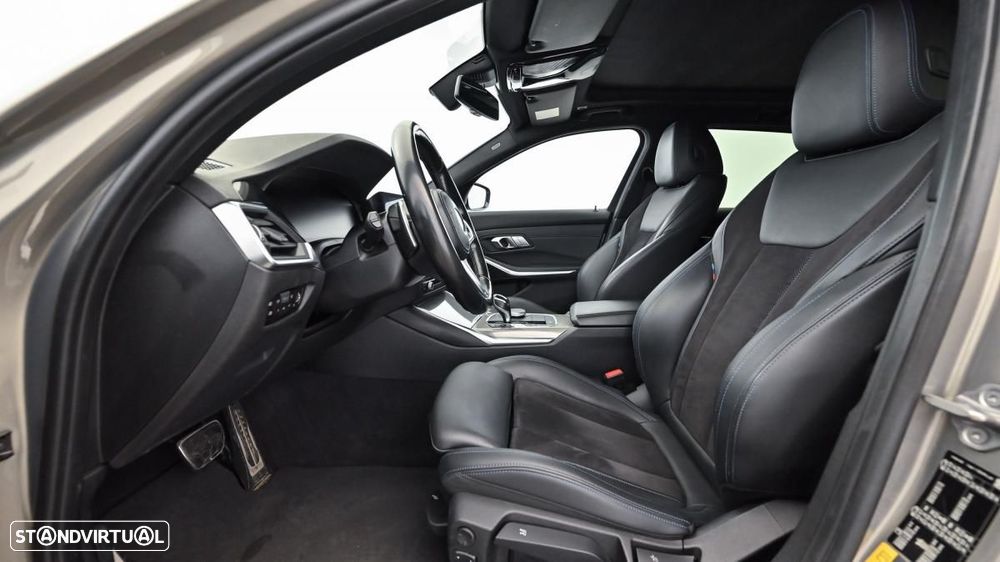 BMW 330 e Pack Desportivo M Auto - 8