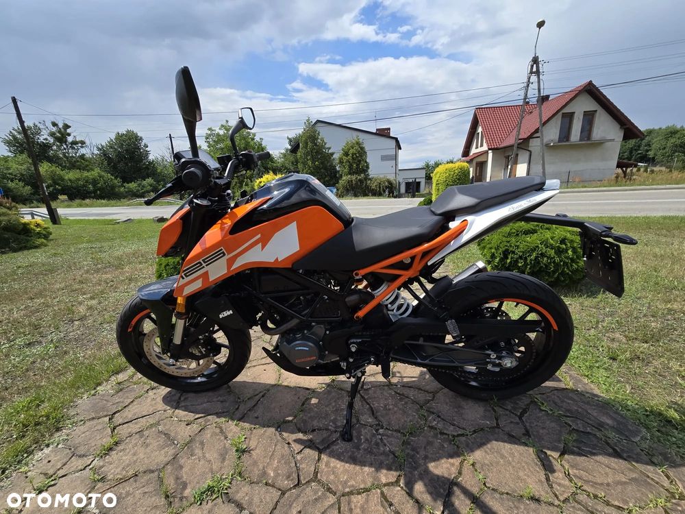 KTM Duke - 18
