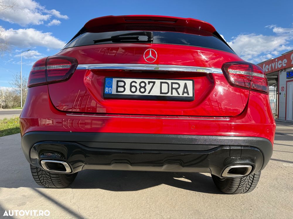 Mercedes-Benz GLA 200 d 4MATIC Aut. - 13