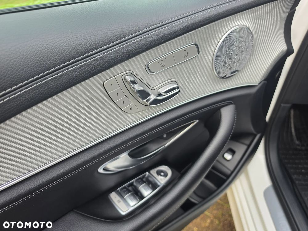 Mercedes-Benz Klasa E 400 d 4Matic 9G-TRONIC AMG Line - 22