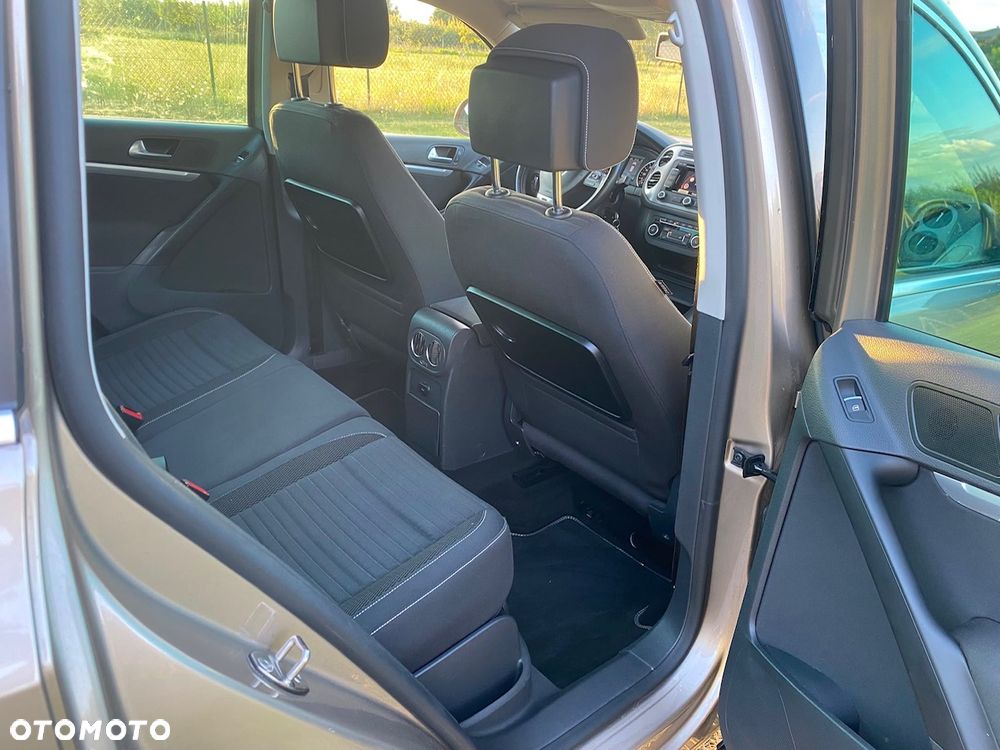 Volkswagen Tiguan 2.0 TDI Perfectline - 15
