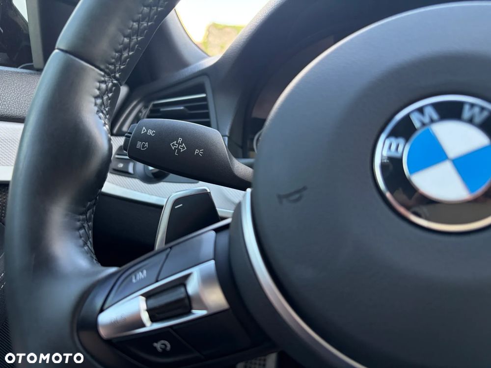 BMW Seria 5 520d M Sport Edition - 27