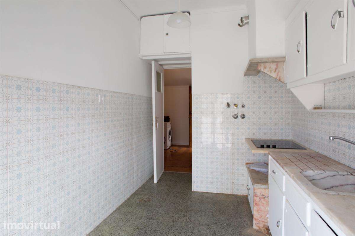 Apartamento com 1 quartos - localizado em Benfica Lisbon - Grande imagem: 4/14