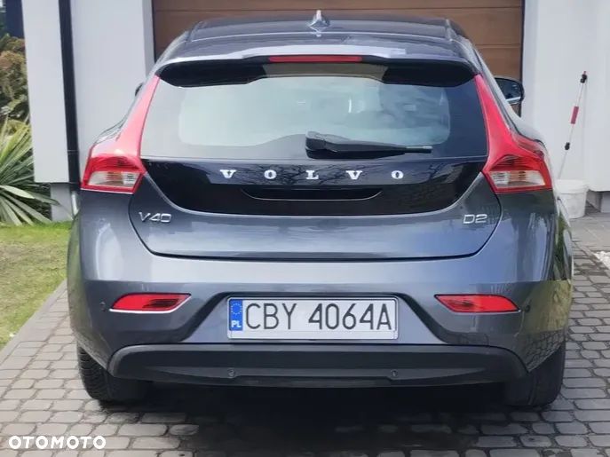 Volvo V40 D2 Momentum - 14