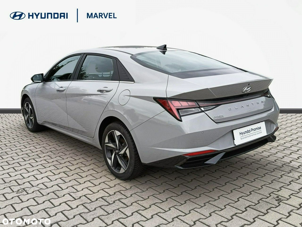 Hyundai Elantra - 7