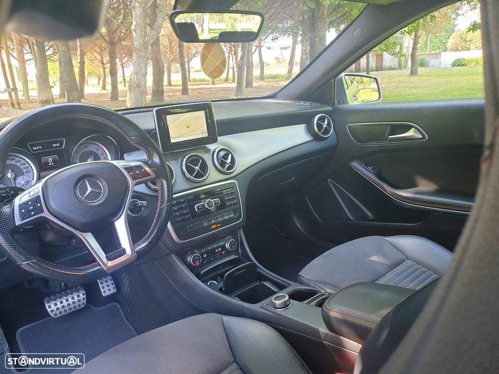 Mercedes-Benz GLA 220 CDI AMG Line - 13