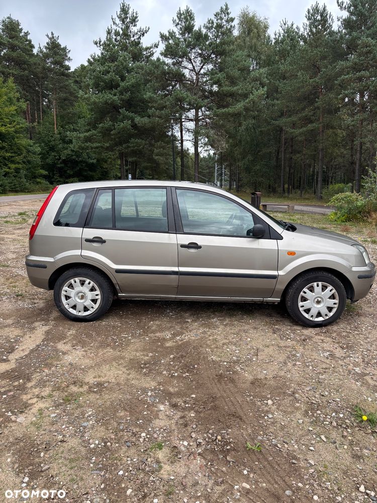 Ford Fusion 1.4 Ambiente - 2