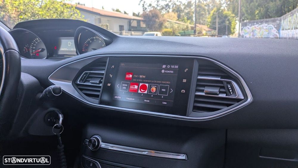 Peugeot 308 SW 1.2 PureTech Style J17 - 13