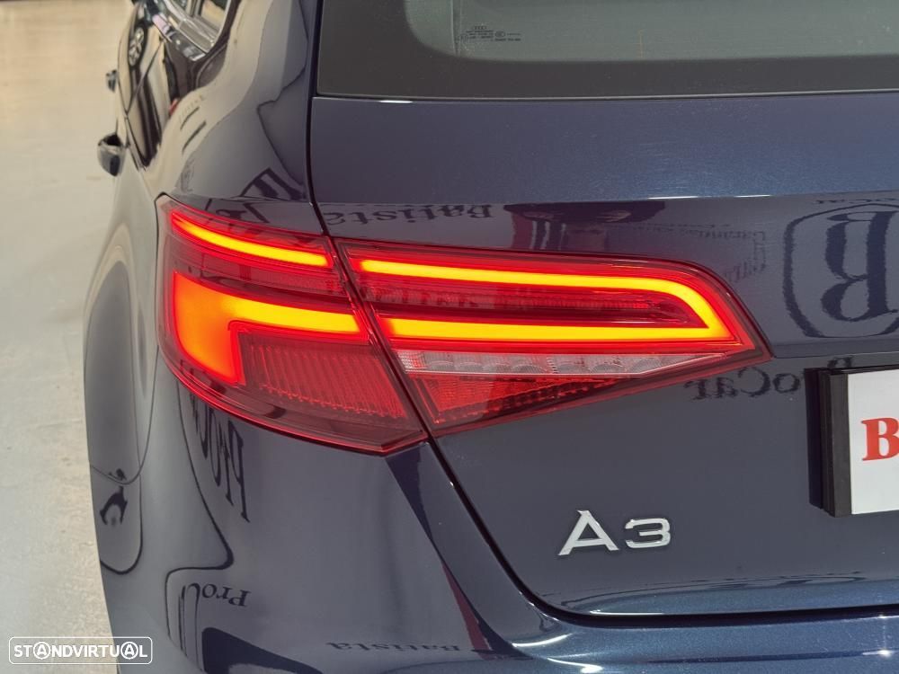 Audi A3 Sportback 30 TFSI Design - 19