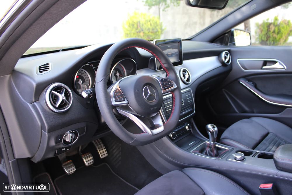 Mercedes-Benz CLA 180 d AMG Line - 9