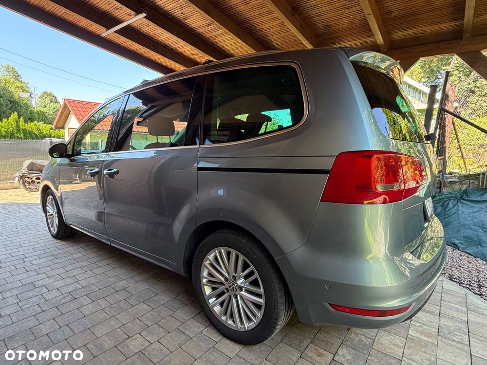 Volkswagen Sharan 2.0 TDI Comfortline DSG - 8