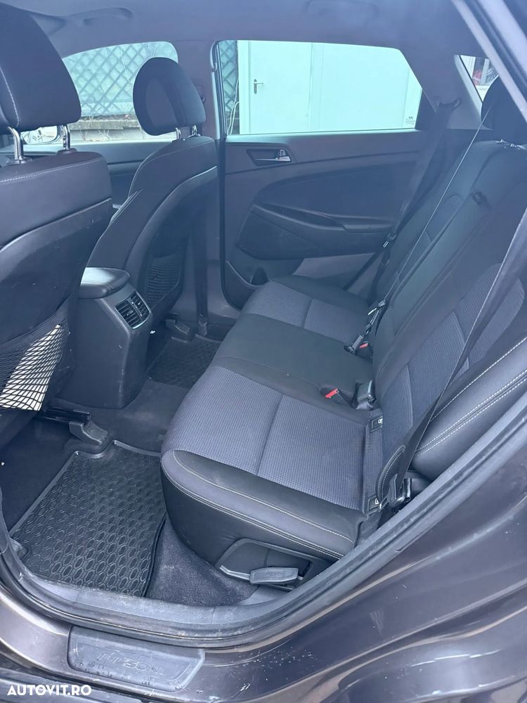 Hyundai Tucson 2.0 CRDI 4WD 6AT Style - 3