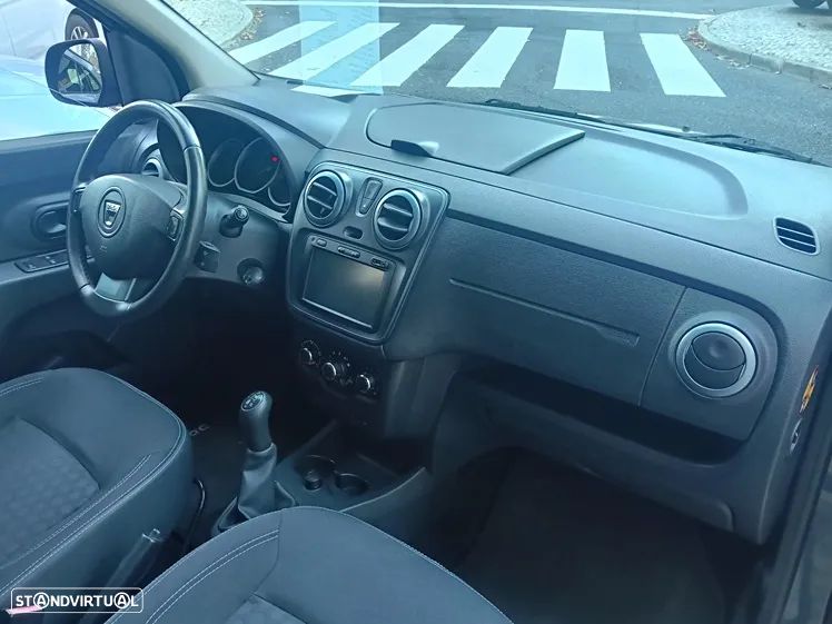Dacia Lodgy TCe 115 Stepway - 15