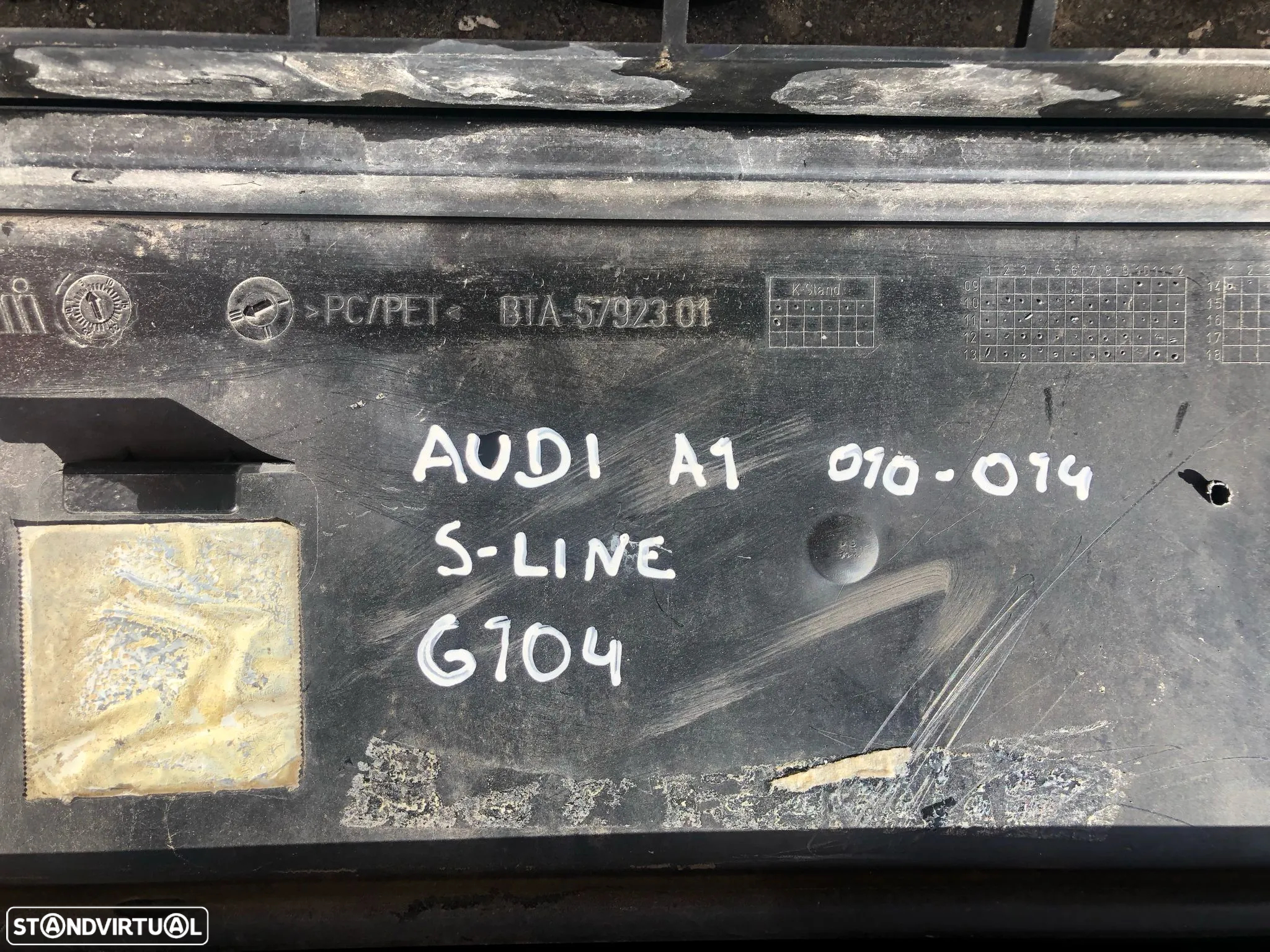 AUDI A1 GRELHA PARA CHOQUES FRENTE - G104 - 7