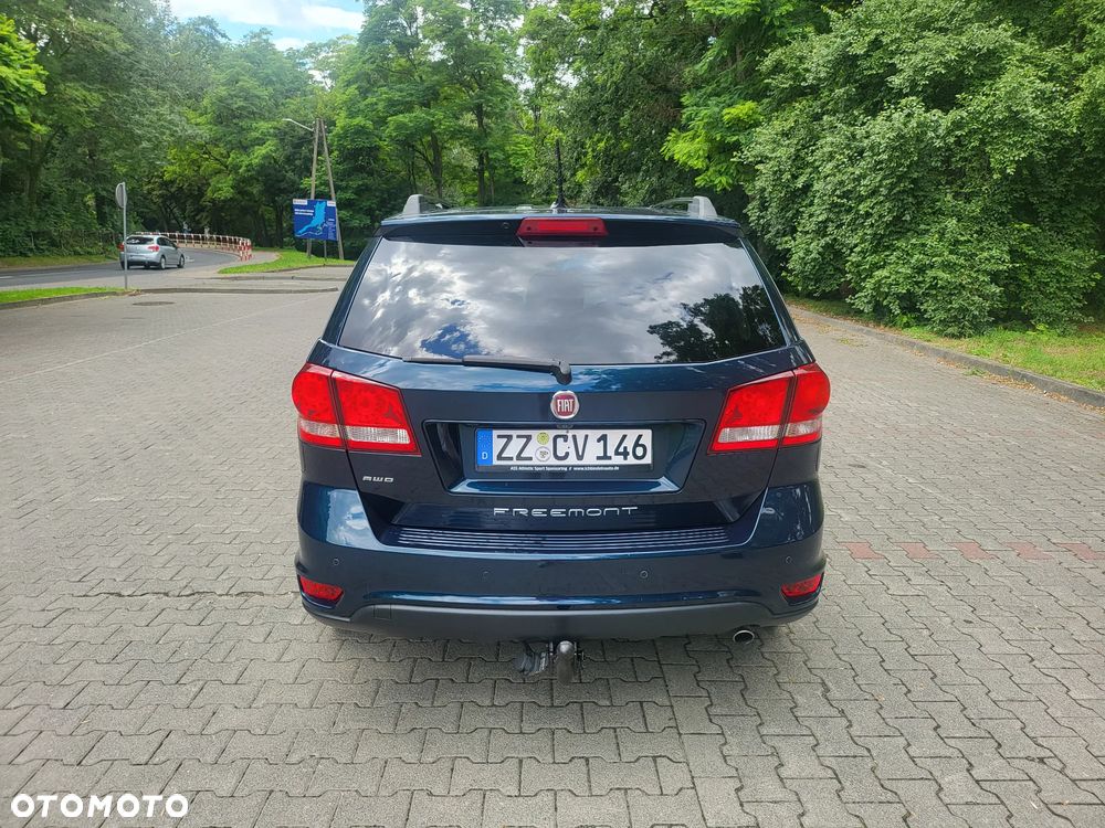 Fiat Freemont 2.0 Multijet 16V DPF Automatik Allrad Black Code - 4