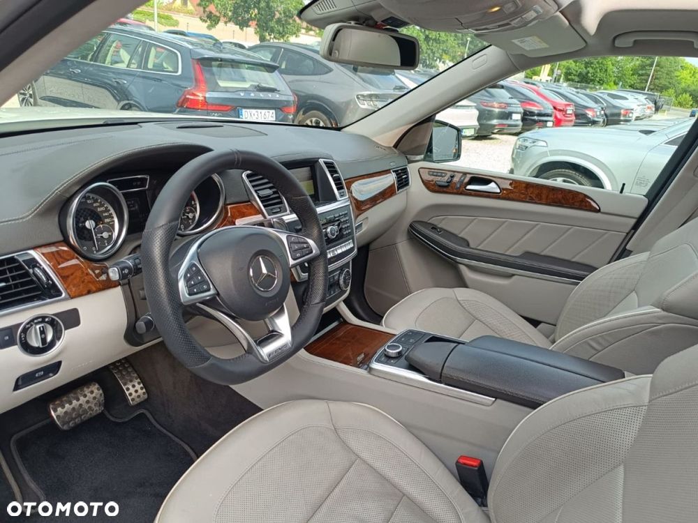 Mercedes-Benz GL - 19
