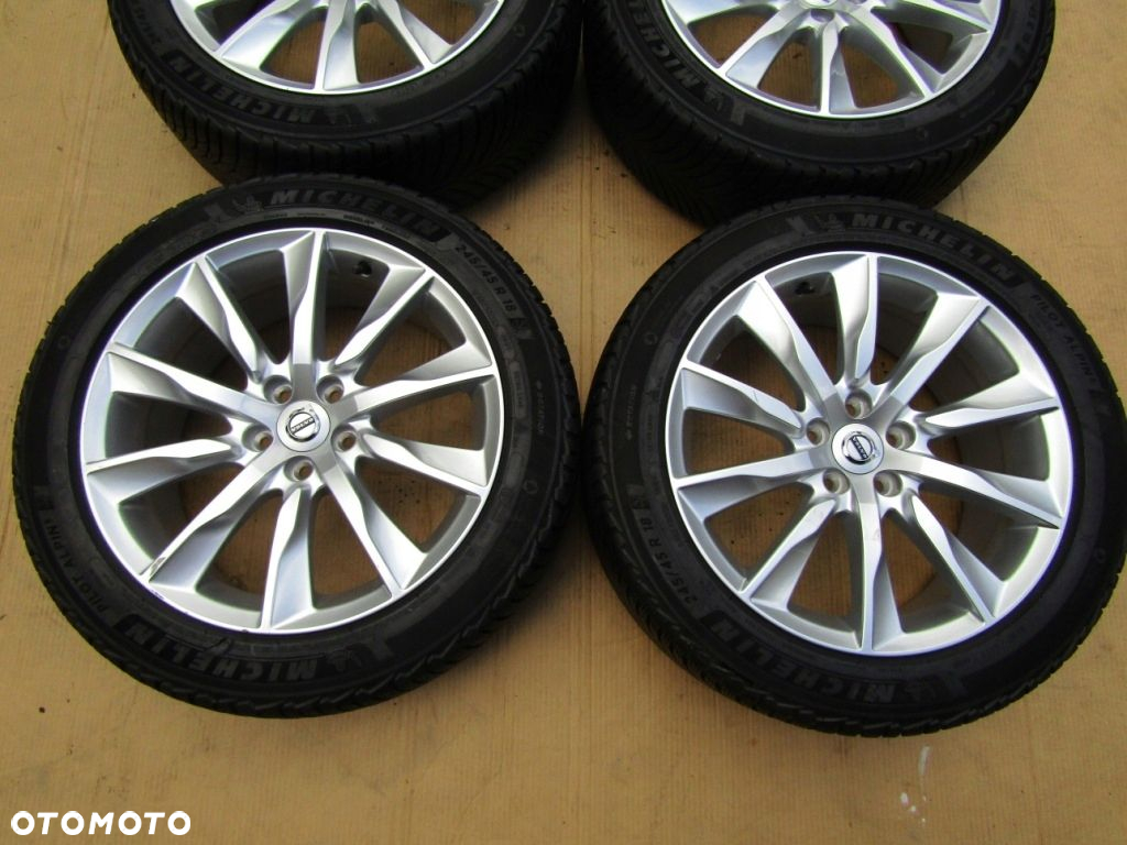 4x Felgi Koła 18 Volvo S40 V60 S90 V90 C30 S60 XC40 XC60  Opony 245/45 18 - 4