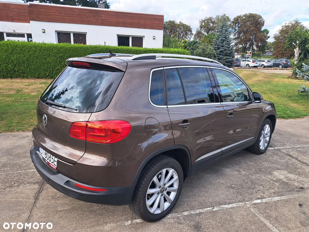 Volkswagen Tiguan 2.0 TDI DPF BlueMotion Technology Exclusive - 9