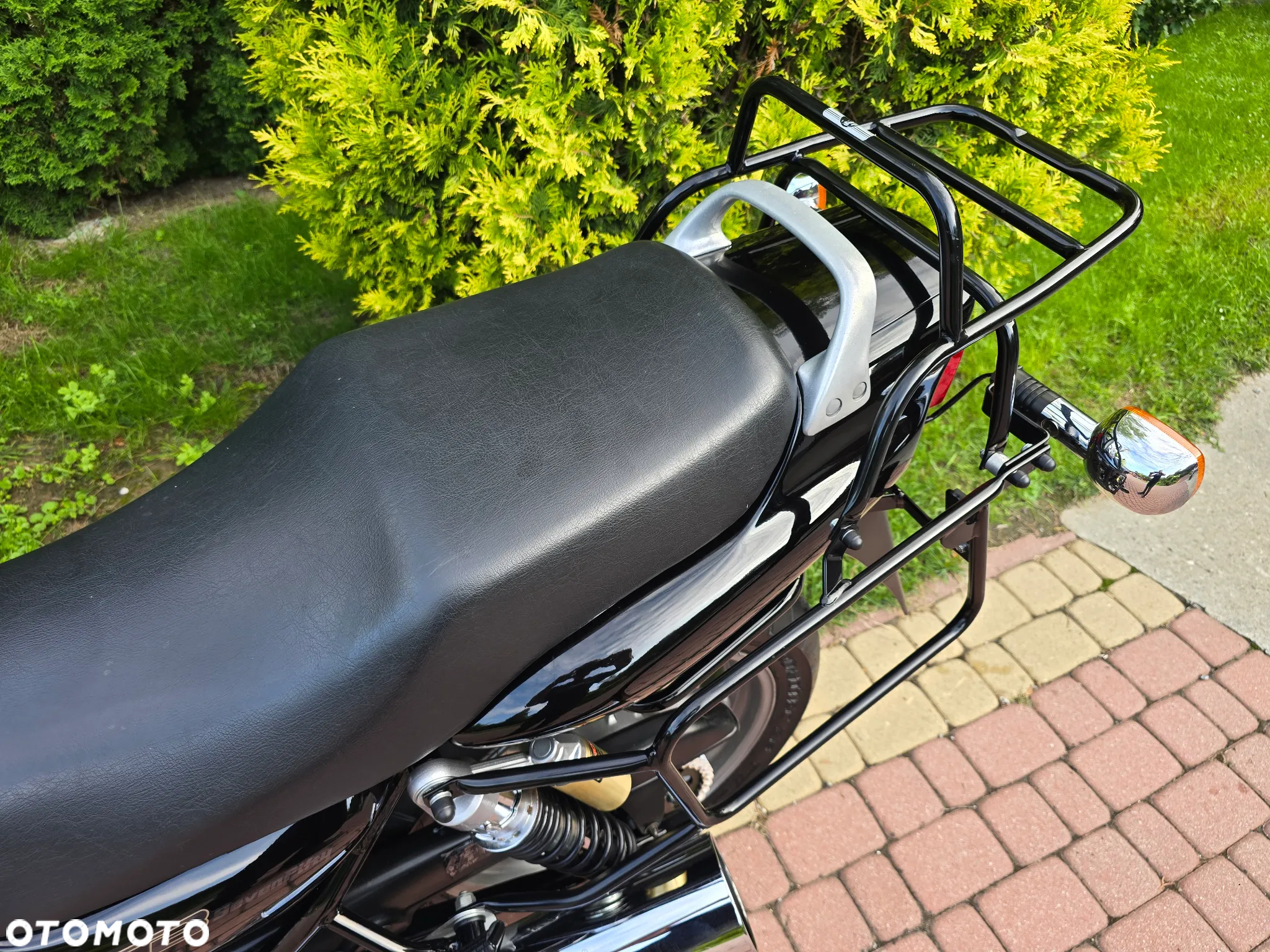 Honda CB - 16