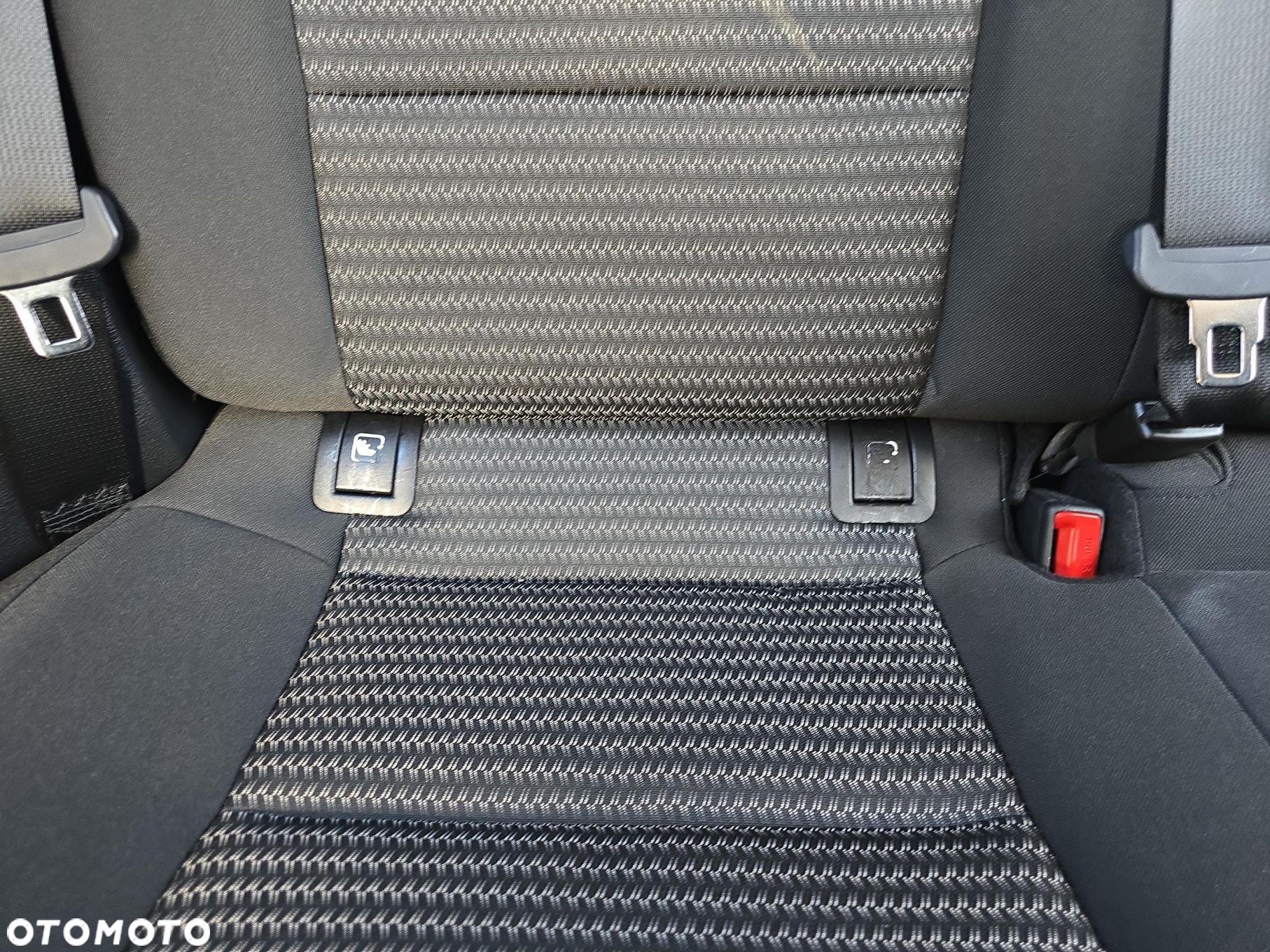 Kia Ceed 1.5 T-GDI M - 28