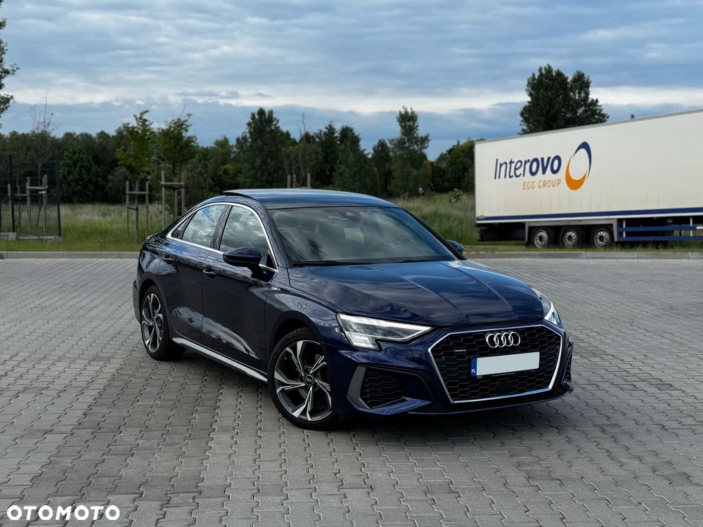 Audi A3 Limousine 40 TFSI quattro S tronic S line - 1