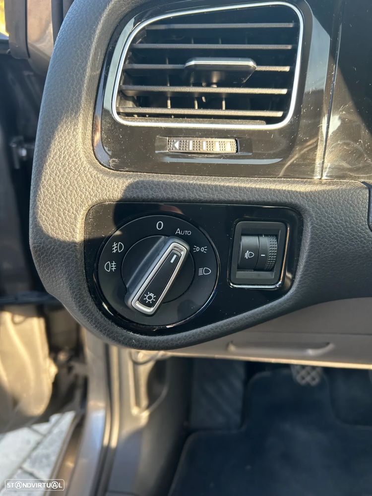 VW Golf 2.0 TDi Highline - 9