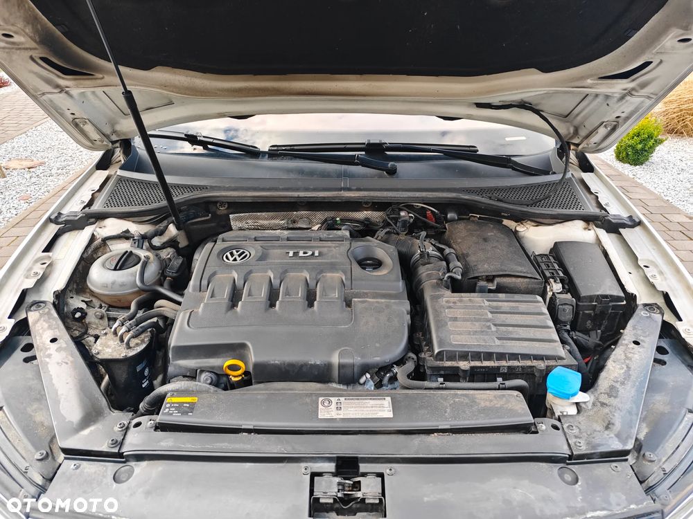 Volkswagen Passat 2.0 TDI BMT Highline DSG - 15