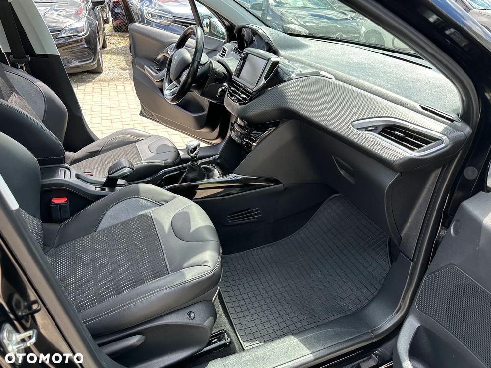 Peugeot 2008 - 25