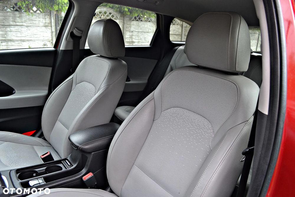 Hyundai i30 blue 1.6 CRDi Premium - 24
