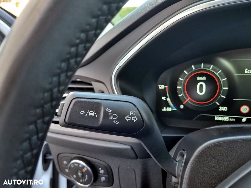 Ford Focus 1.0 EcoBoost Hybrid TITANIUM X - 19