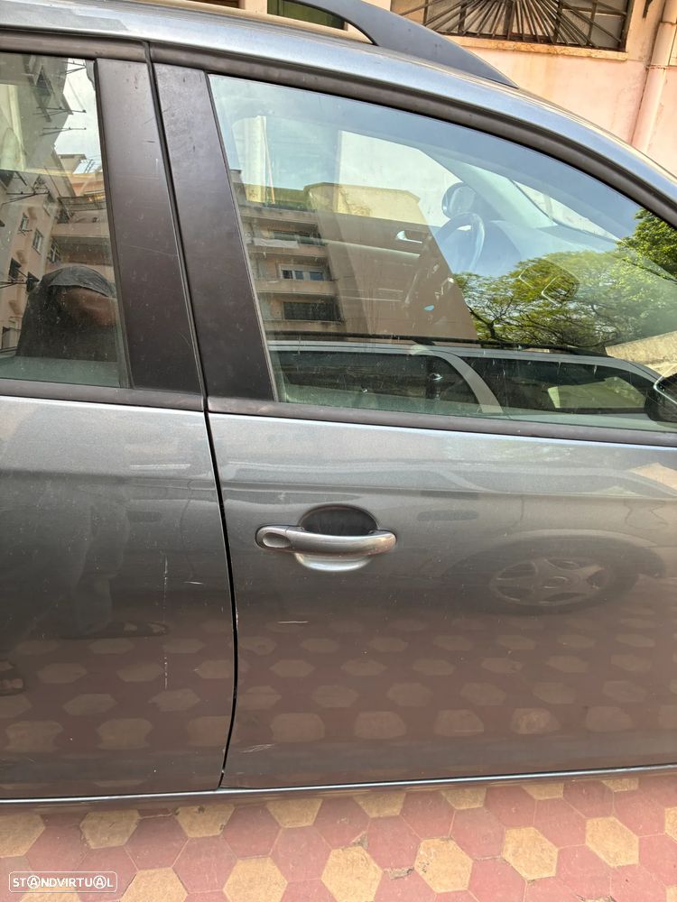 VW Golf Variant 1.6 TDi Trendline - 4