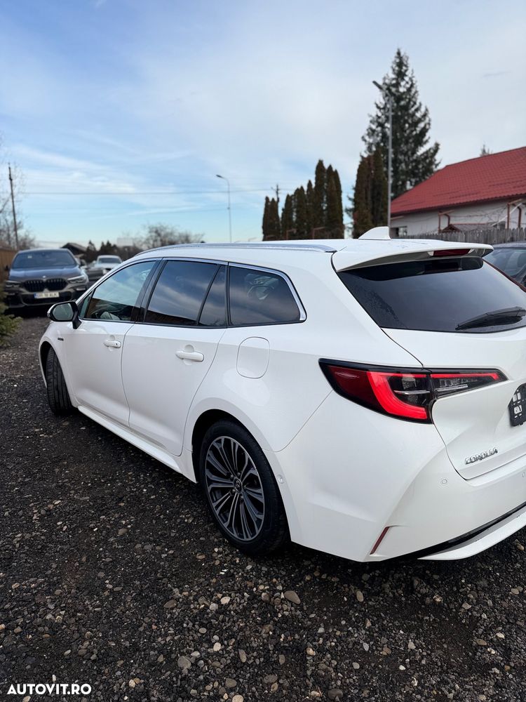 Toyota Corolla 1.8 Hybrid Comfort - 13