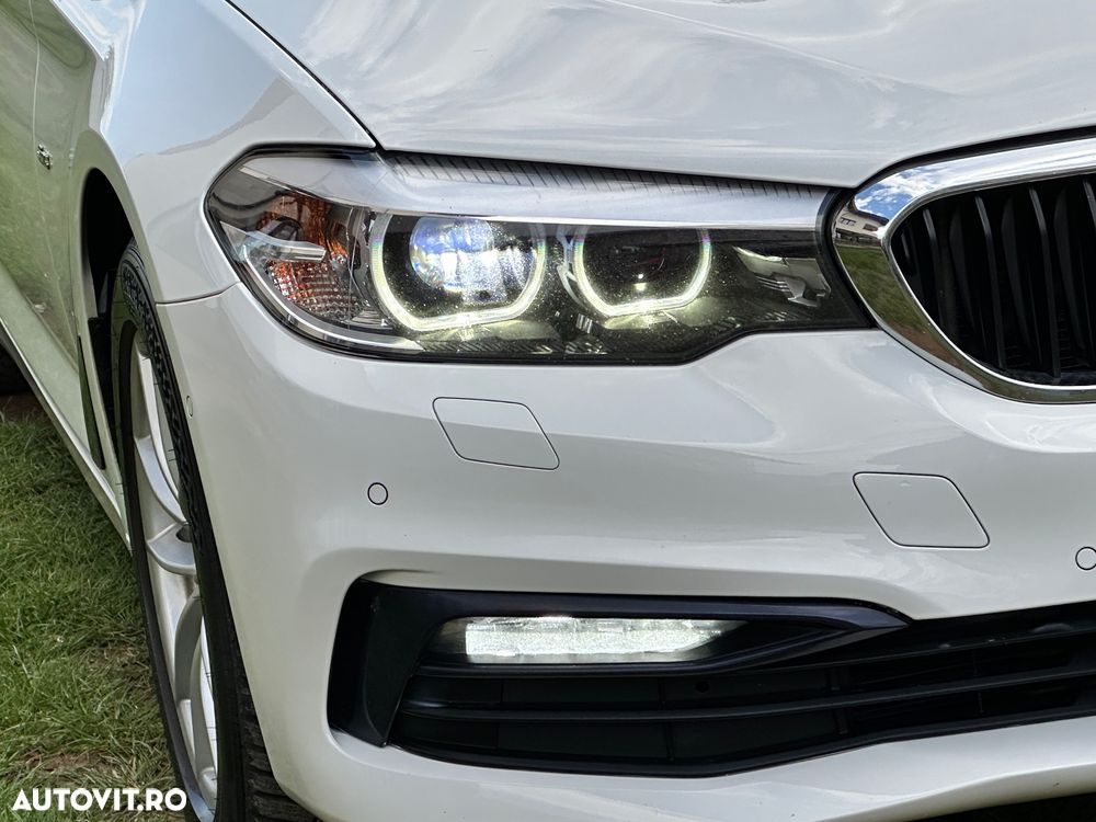 BMW Seria 5 520d Aut. - 39