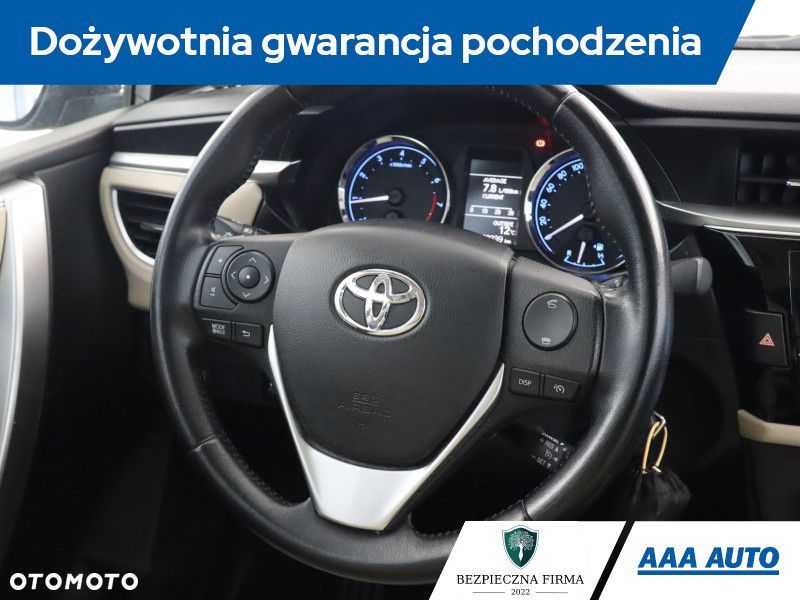 Toyota Corolla - 21