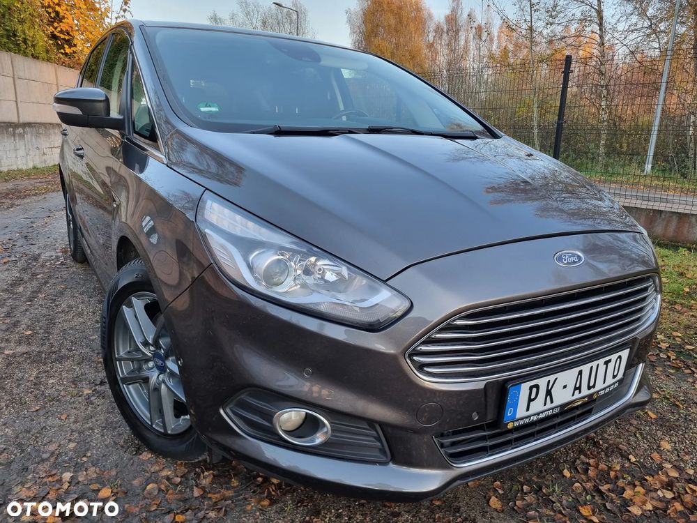 Ford S-Max 2.0 EcoBlue Titanium - 32
