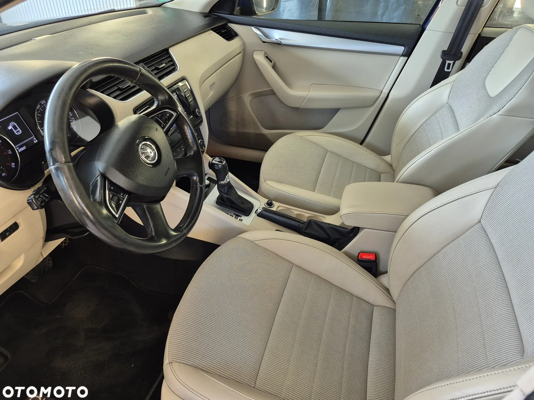 Skoda Octavia 1.8 TSI Ambition DSG - 10