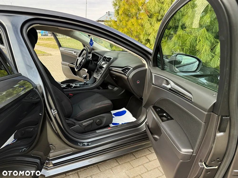 Ford Mondeo 2.0 TDCi STart-Stopp ST-Line - 26