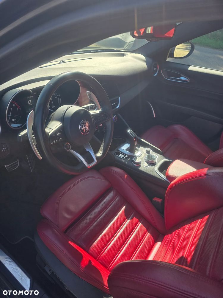 Alfa Romeo Giulia 2.0 Turbo Sprint Q4 - 12