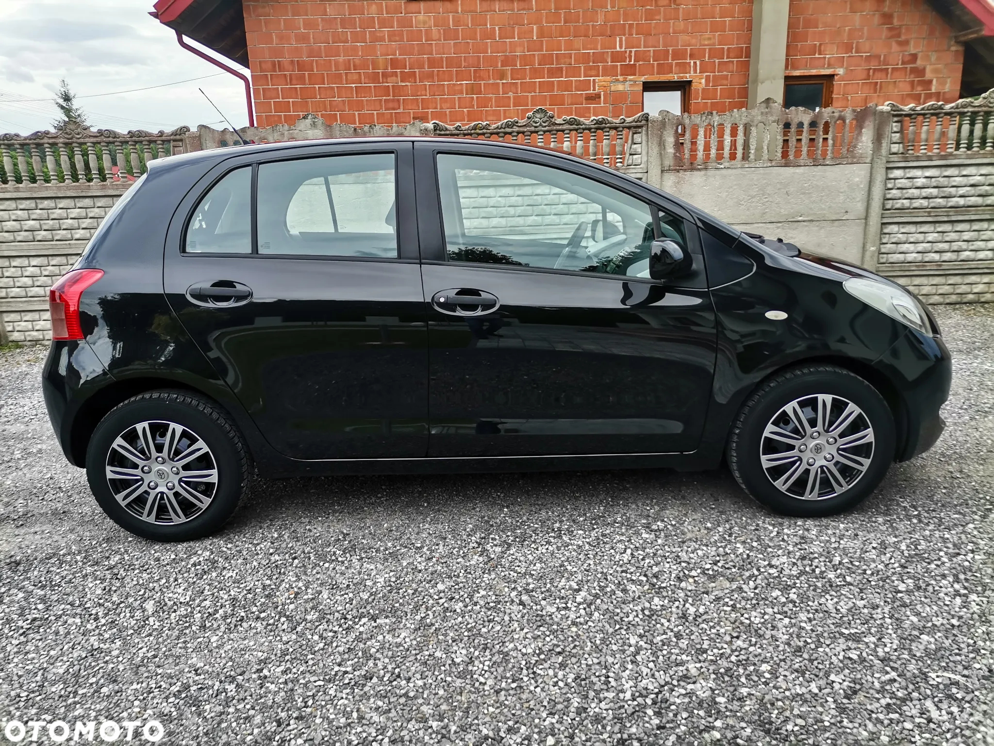 Toyota Yaris 1.3 VVT-i Sol - 20