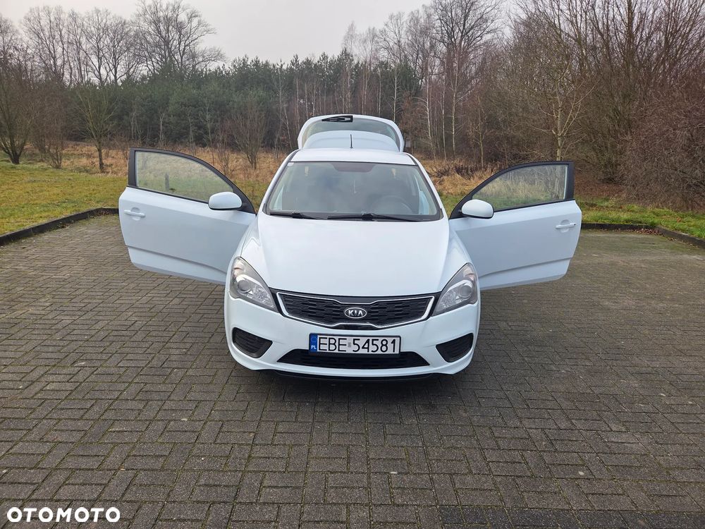 Kia ProCeed 1.4 CVVT Edition 7 - 15