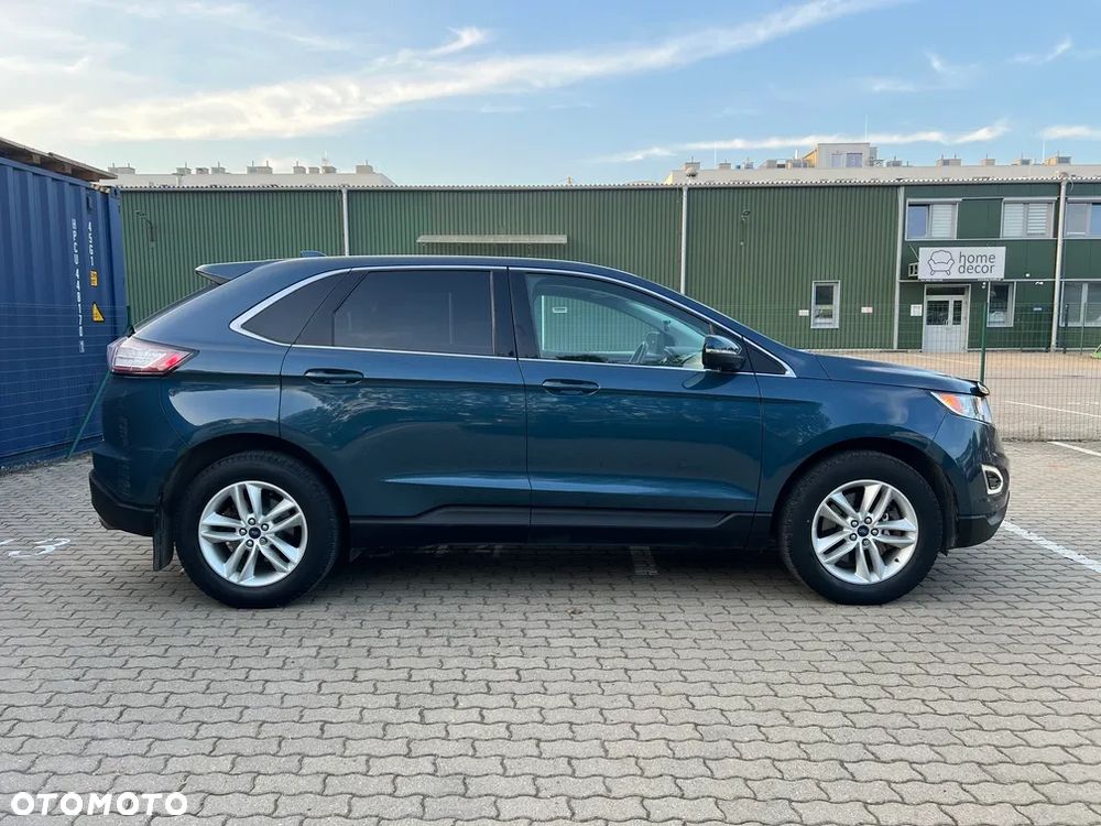 Ford Edge - 8